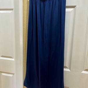 Weekenders long knit navy blue skirt with one side slit.